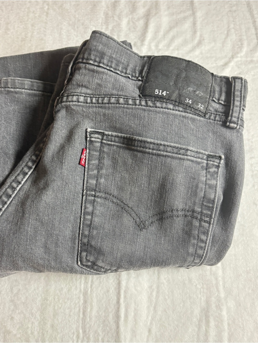 Levi's Slim Straight Jeans in Faded Gray